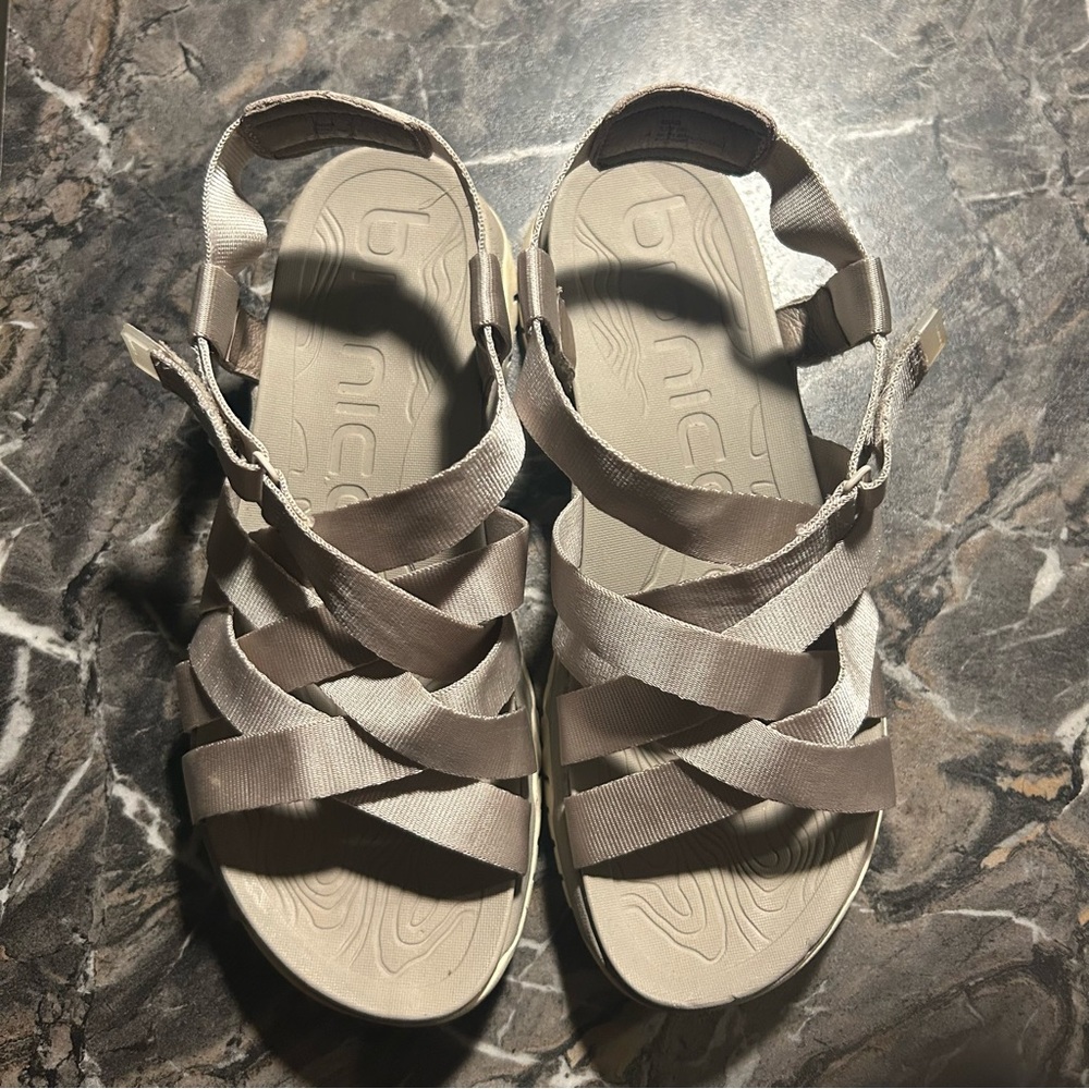 Bionica Sandals Womens 8 M Nala Casual Strappy Slingback Gray Fabric